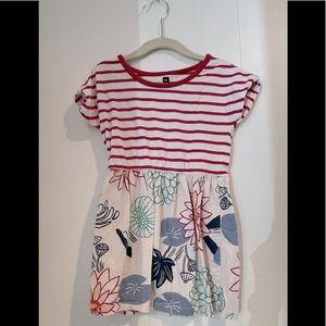 Adorable striped top/floral skirt dress. Sz 4. Great condition. Tea collection.
